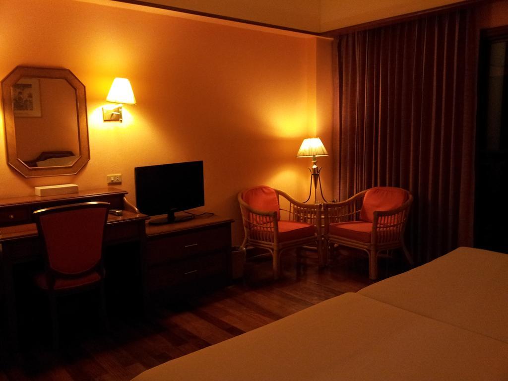 Pavilion Rim Kwai Resort Kanchanaburi Zewnętrze zdjęcie